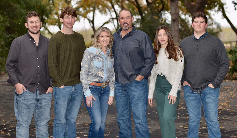 Lee Azevedo and family