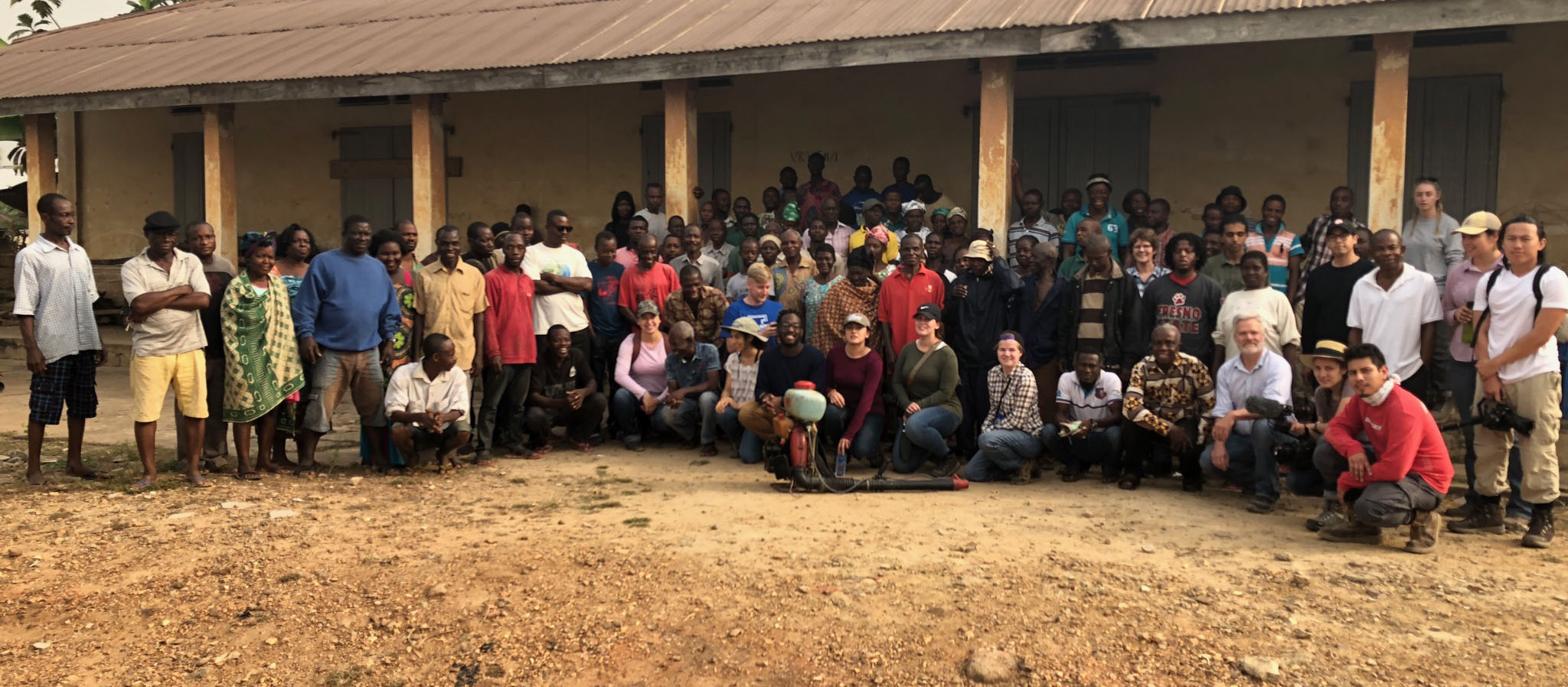 Dr. Todd Lone in Ghana group picture