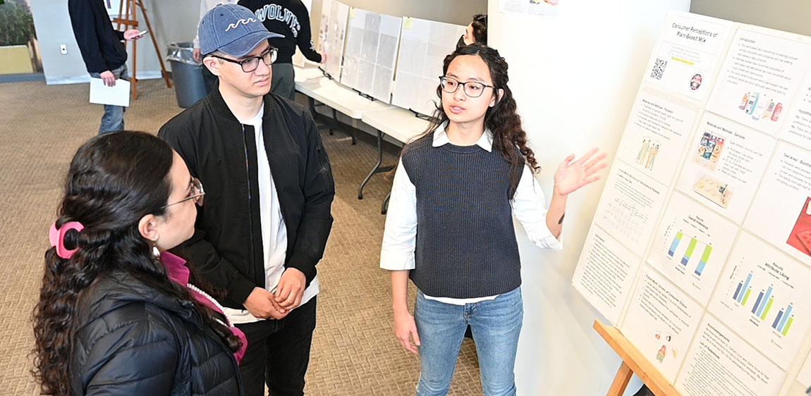 Kaylin Prayitno presents research project