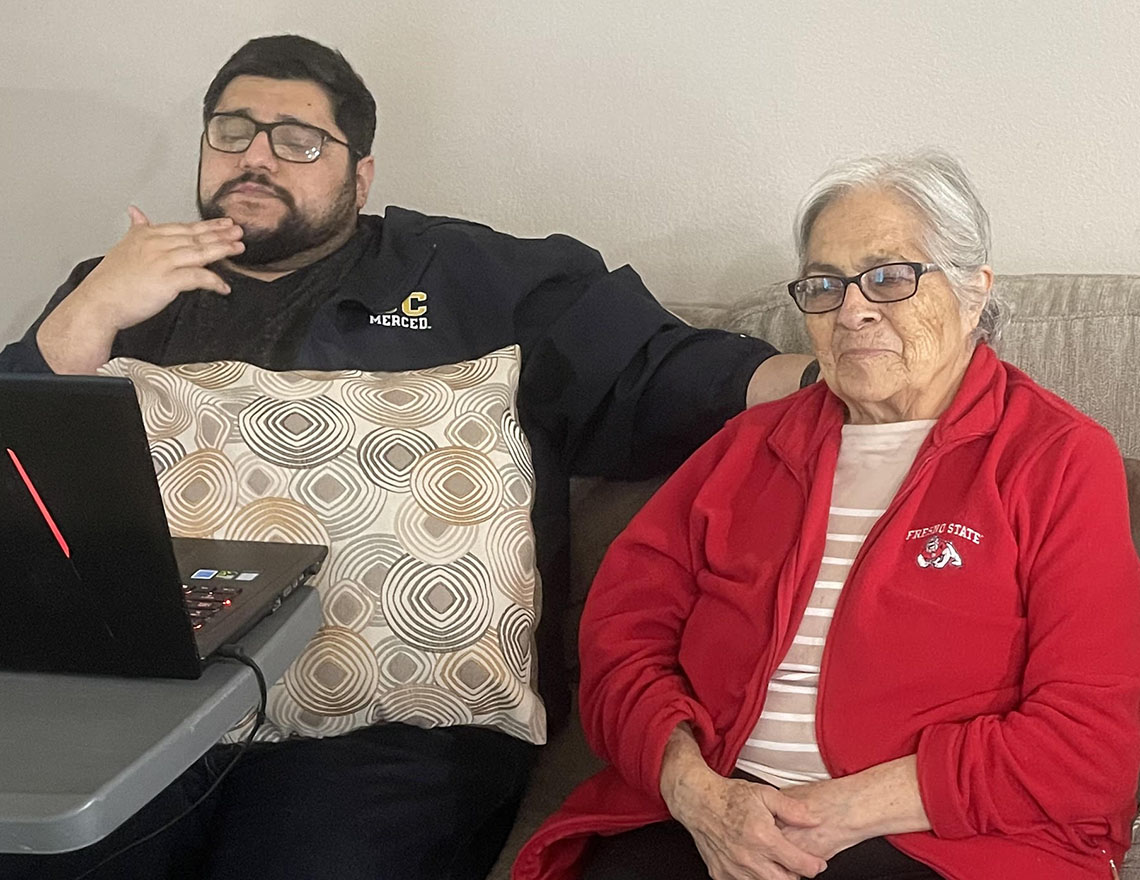 Victoria De Leon's mother and her son, Alberto Leopoldo Aguilera